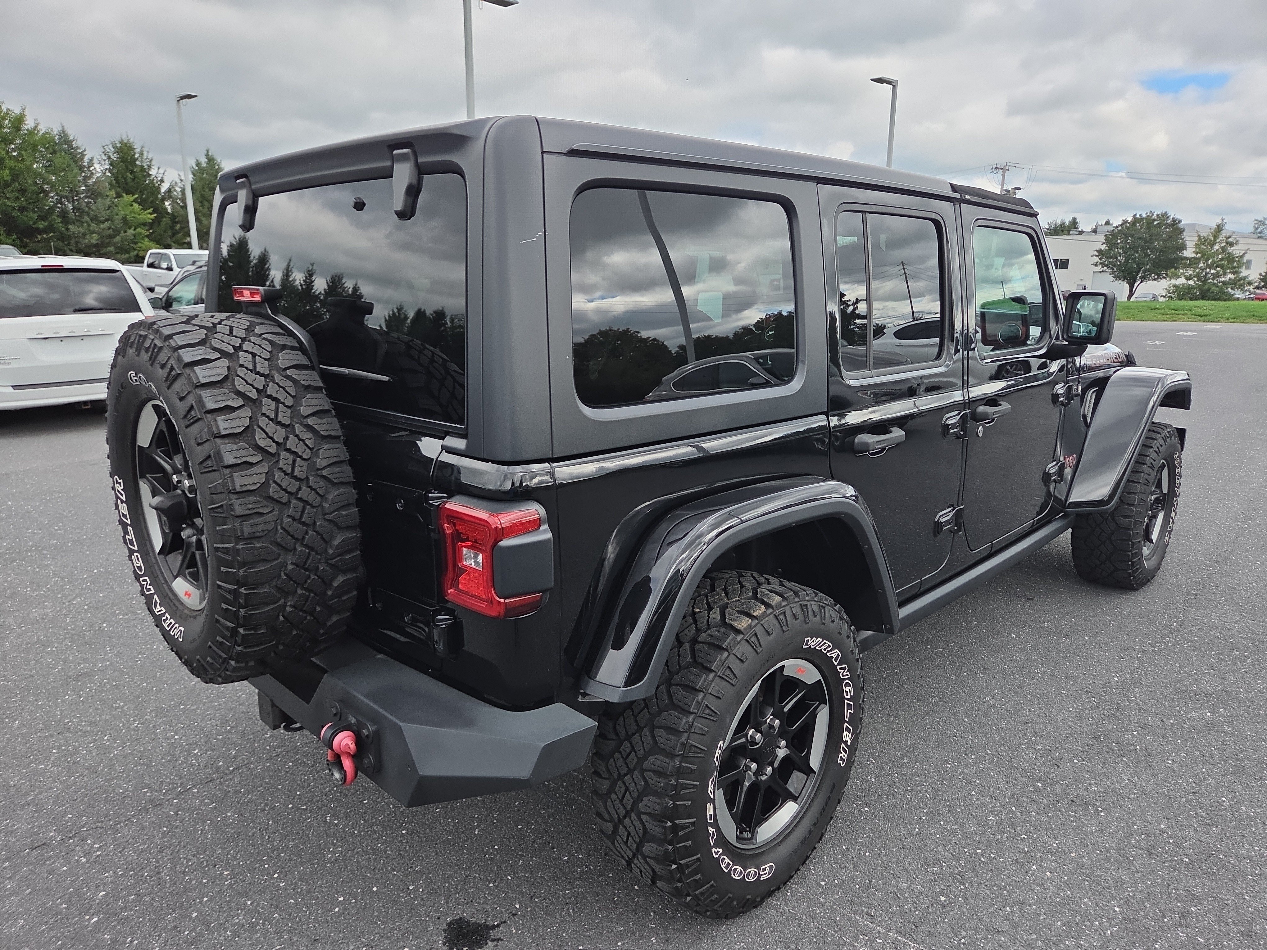 Used 2020 Jeep Wrangler Unlimited Rubicon AWD/4WD image 16