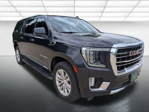 Used 2023 GMC Yukon XL SLT AWD/4WD image 4