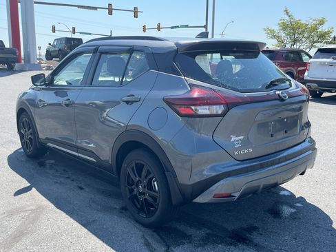 Used 2024 Nissan Kicks SR w/ SR Premium Package FWD image 10