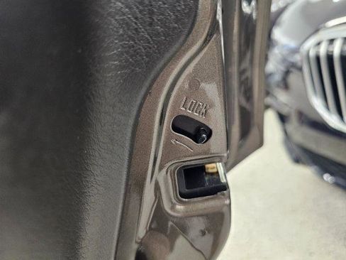 Used 2015 MAZDA CX-9 Sport image 29