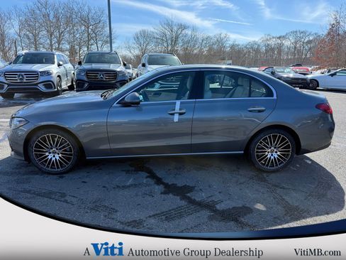 Used 2026 Mercedes-Benz C 300 4MATIC Sedan image 5