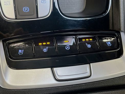 Used 2024 Hyundai Santa Cruz Limited image 21