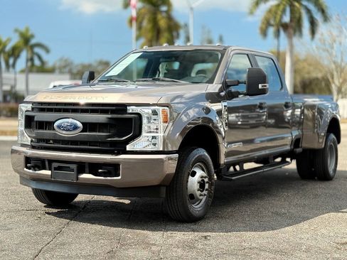 Used 2022 Ford F350 XL w/ Power Equipment Group image 1