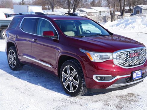 Used 2018 GMC Acadia Denali w/ Technology Package AWD/4WD image 7
