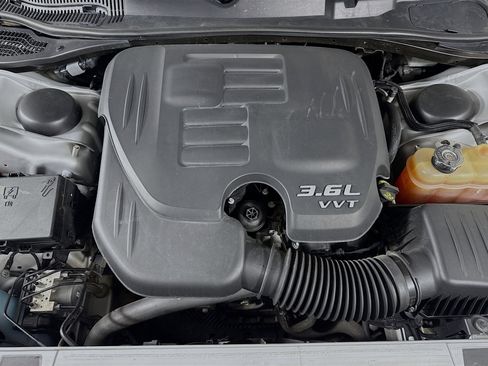 Used 2022 Dodge Challenger GT image 37