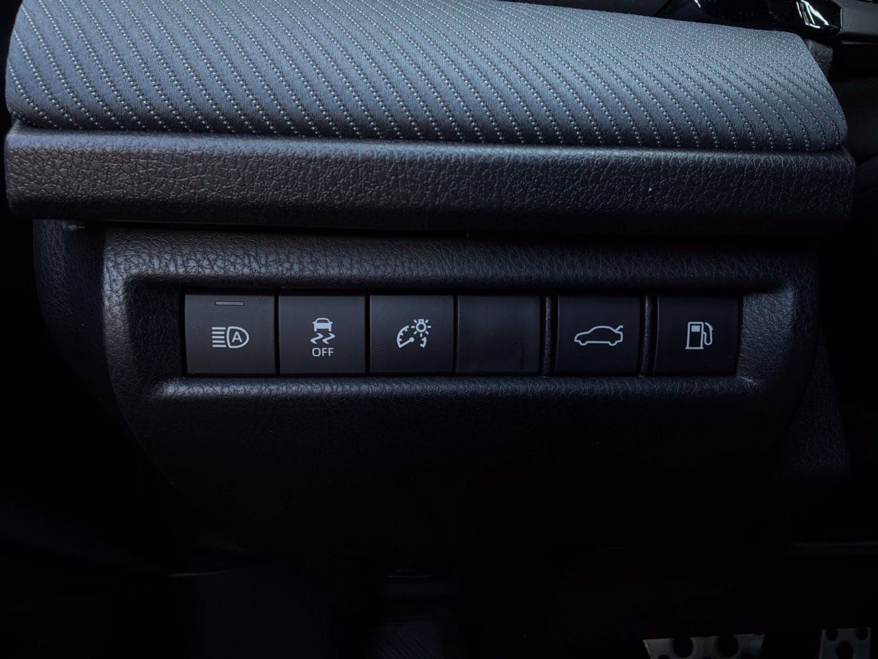 Used 2026 Toyota Camry SE FWD image 24