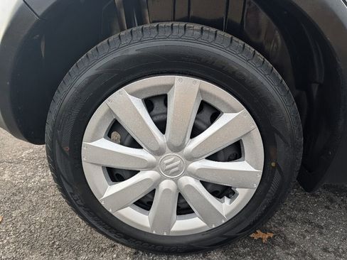 Used 2011 Suzuki SX4 AWD Hatchback image 15