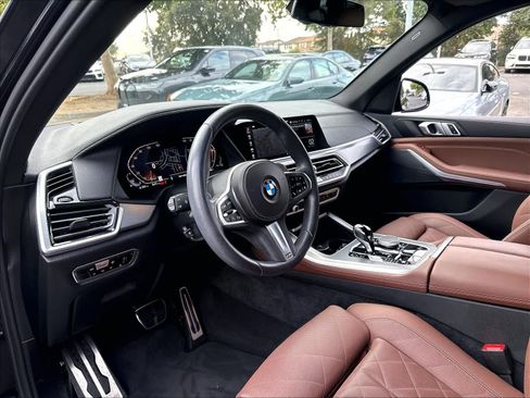 Used 2023 BMW X5 xDrive40i w/ M Sport Package AWD/4WD image 19