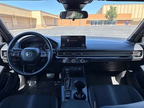 Used 2023 Honda Civic Sport image 14