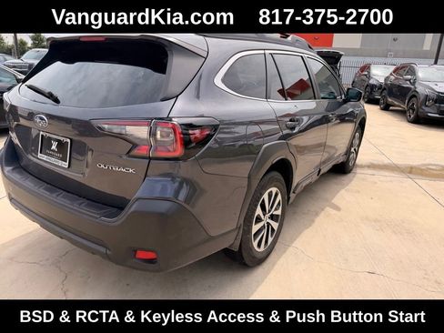 Used 2024 Subaru Outback Premium AWD/4WD image 4