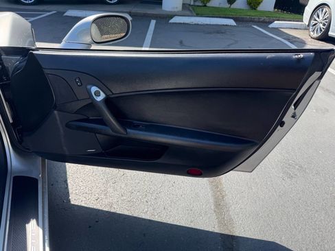 Used 2005 Chevrolet Corvette Convertible w/ Preferred Equipment Group RWD image 14