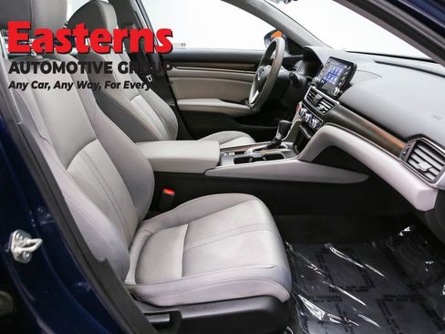 Used 2020 Honda Accord EX image 24