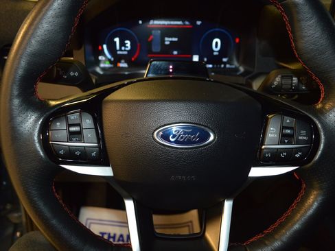 Used 2025 Ford Explorer ST-Line RWD image 18