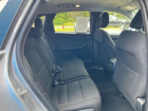 Used 2024 Ford Escape Active AWD/4WD image 5