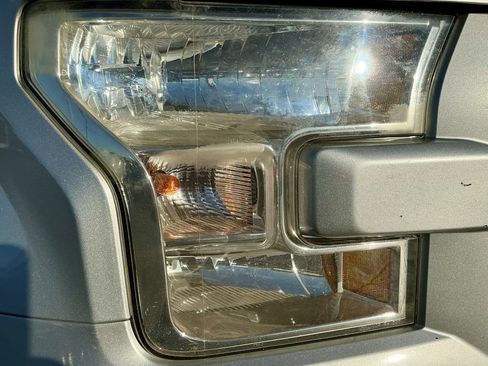 Used 2017 Ford F150 XLT w/ Equipment Group 302A Luxury image 8