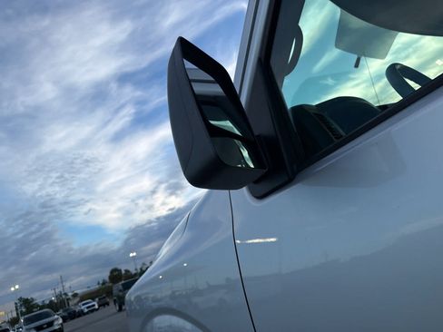 Used 2020 Nissan NV 2500 S RWD image 13