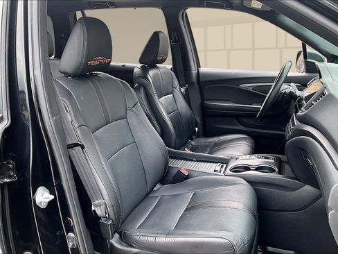 Used 2023 Honda Passport TrailSport image 29