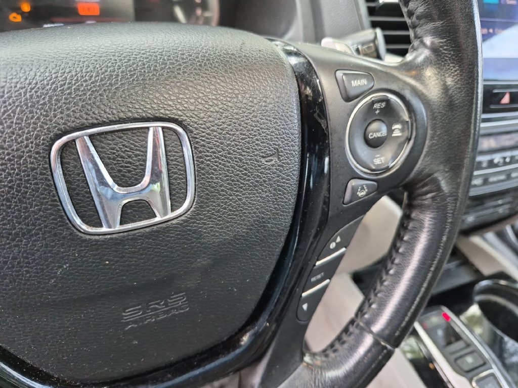 Used 2016 Honda Pilot Elite image 22