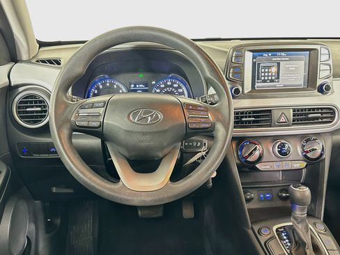 Used 2020 Hyundai Kona SE AWD/4WD image 17