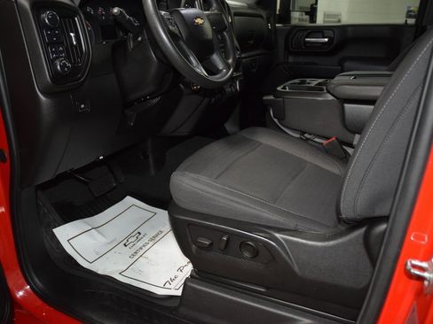 Used 2024 Chevrolet Silverado 2500 Custom w/ Custom Value Package image 41