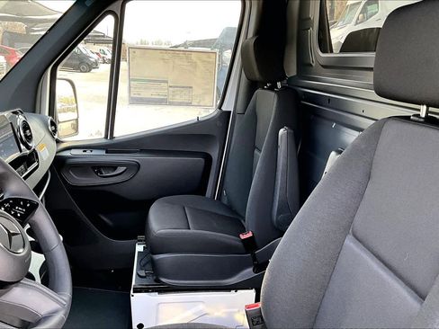 New 2026 Mercedes-Benz Sprinter 2500 image 17