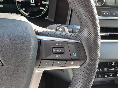 Used 2024 Mitsubishi Outlander SEL AWD/4WD image 23