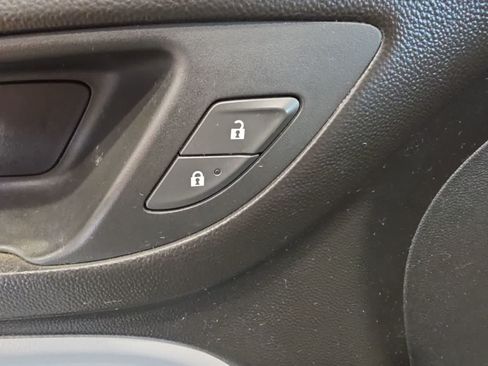 Used 2019 Chevrolet Equinox LT FWD image 18