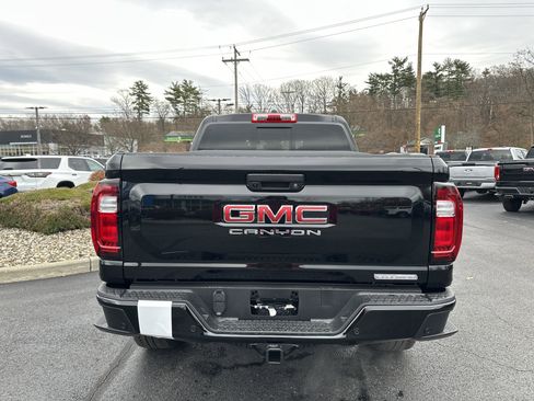 New 2026 GMC Canyon Elevation image 7