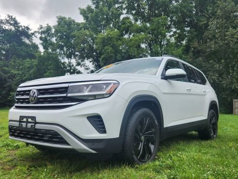 Used 2023 Volkswagen Atlas SE w/ Black Wheel Package AWD/4WD image 5