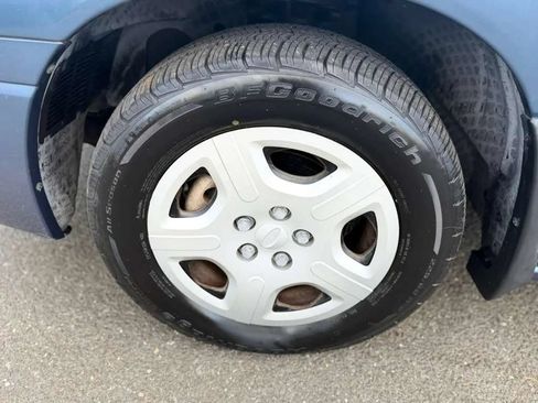 Used 2006 Ford Freestar SE FWD image 19