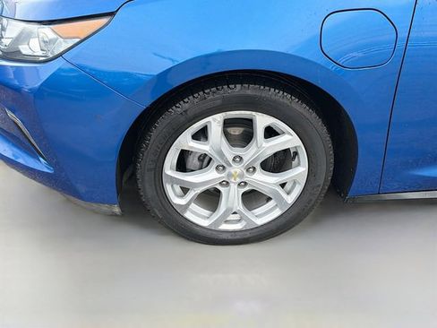 Used 2017 Chevrolet Volt Premier w/ Driver Confidence II Package image 32