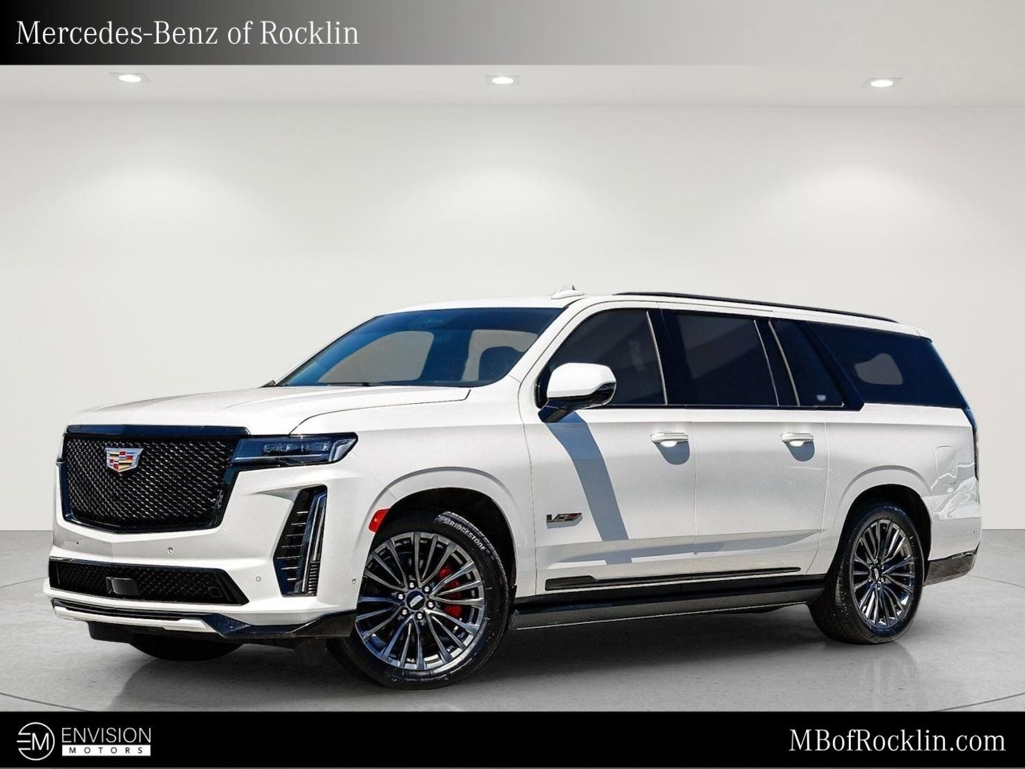 Used 2023 Cadillac Escalade ESV V w/ Heavy-Duty Trailer Package AWD/4WD image 1