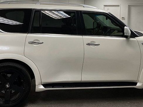 Used 2015 INFINITI QX80 2WD image 4