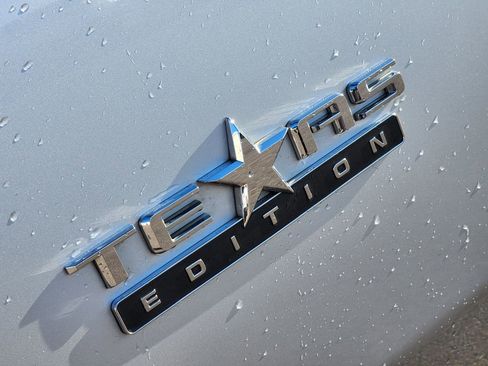 Used 2022 Chevrolet Silverado 2500 LTZ w/ LTZ Texas Edition image 12