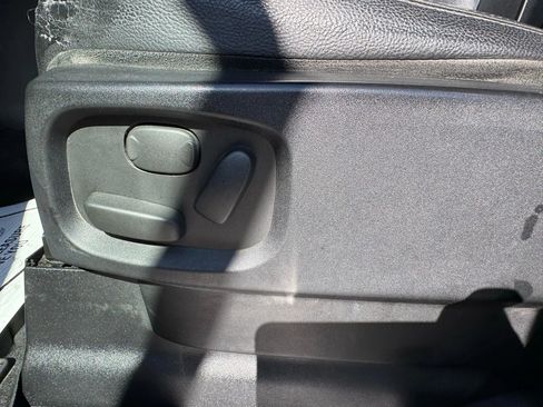 Used 2015 Land Rover LR4 HSE image 14