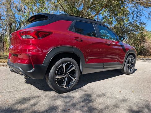 Used 2023 Chevrolet TrailBlazer RS w/ Sun and Liftgate Package image 8