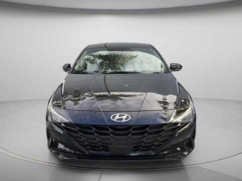 Used 2021 Hyundai Elantra SEL w/ Convenience Package FWD image 3