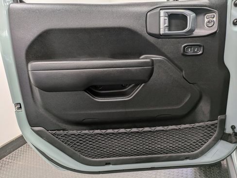 Used 2024 Jeep Wrangler Willys image 8