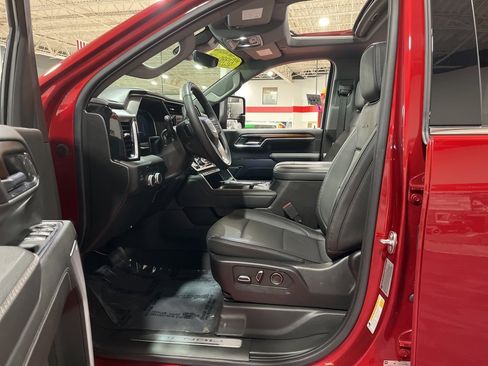 Used 2024 GMC Sierra 2500 Denali w/ Denali Reserve Package image 10