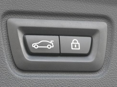 Certified 2023 BMW i4 M50 image 40