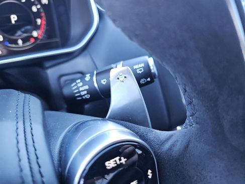 Used 2020 Land Rover Range Rover Sport HST image 17