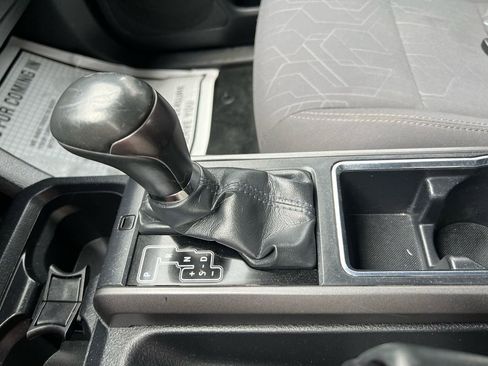 Used 2019 Toyota Tacoma TRD Sport w/ Technology Package image 16