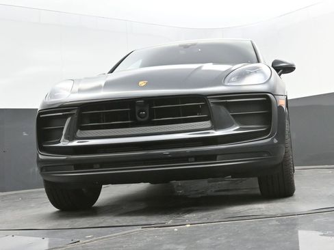 New 2025 Porsche Macan image 43