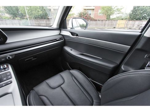 Used 2025 Hyundai Palisade SEL FWD image 11
