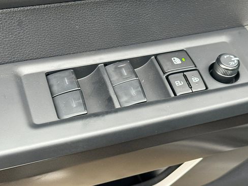New 2026 Toyota Tundra SR5 AWD/4WD image 12