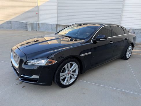 Used 2018 Jaguar XJ L Portfolio RWD image 7