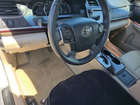 Used 2013 Toyota Camry XLE FWD image 15
