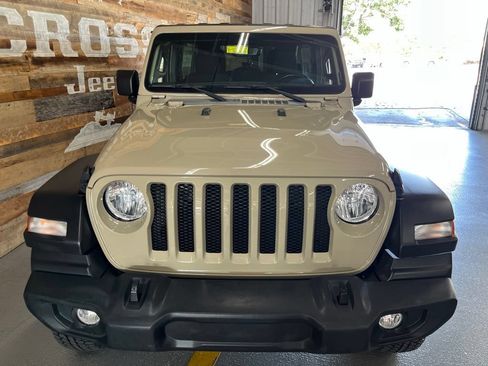 Used 2022 Jeep Wrangler Unlimited Sport AWD/4WD image 50