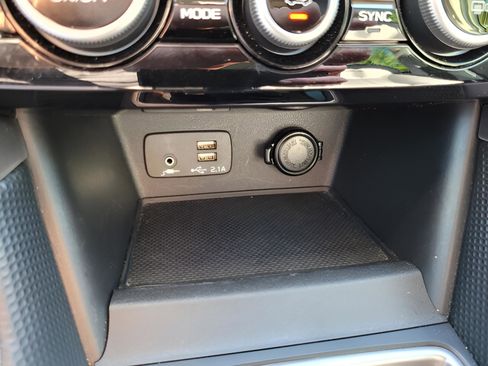 Used 2023 Subaru Forester Limited image 23