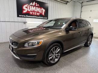 Used 2015 Volvo V60 T5 Cross Country AWD/4WD video 1